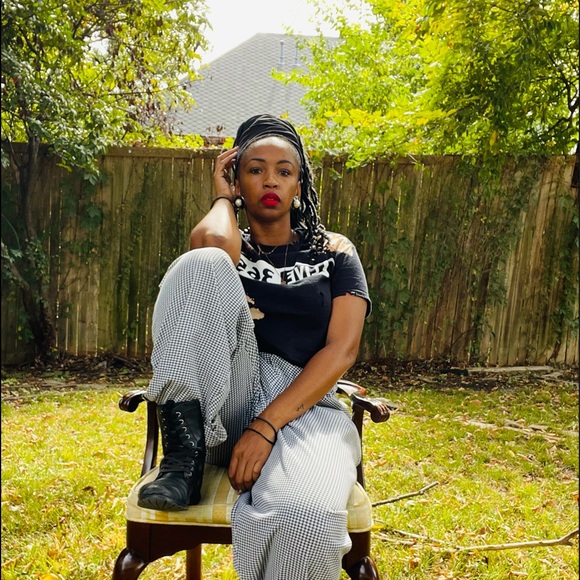 Full circle vintage black and gold earrings - Picture 4 of 4